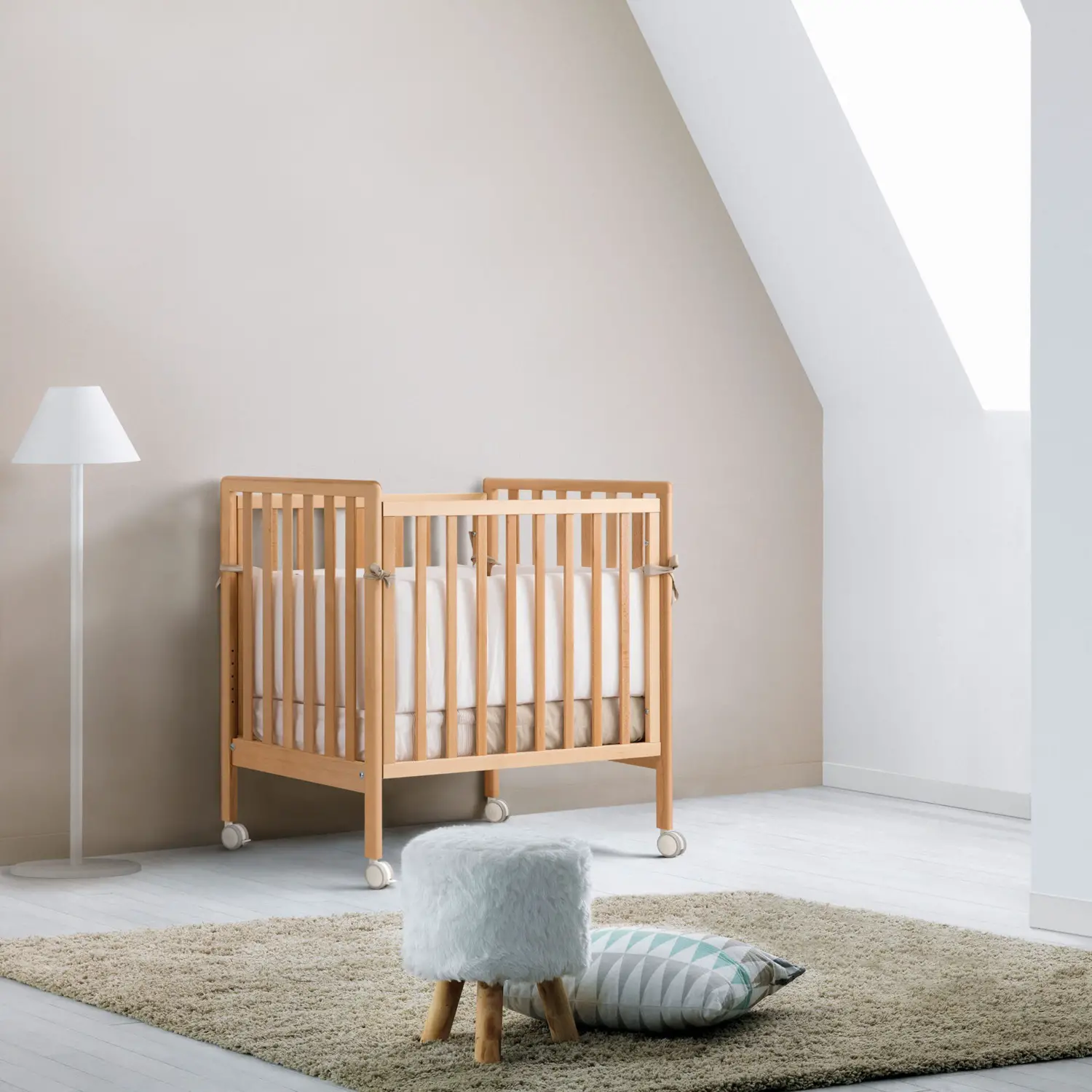 Lettino Flippy 4in1 Culla-Culla Fianco Letto- Letto e Divanetto Naturale con Tessile Ecrù - collezioni